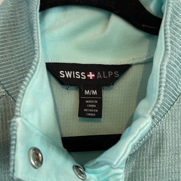 Swiss Alps Pullover - Picture 2 of 3